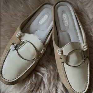 Tod's Vintage Women's White Patent Leather and Cream Suede Driving Loafers